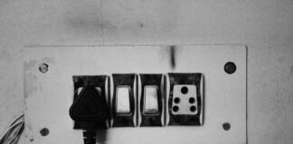 Protokół odbioru instalacji elektrycznej – co powinien zawierać, aby był legalny?