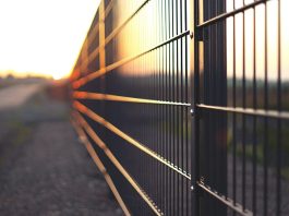 Pierwsza linia ochrony przed włamaniem. Jak ogrodzenie wpływa na bezpieczeństwo posesji? Pierwsza linia ochrony przed włamaniem. Jak ogrodzenie wpływa na bezpieczeństwo posesji?